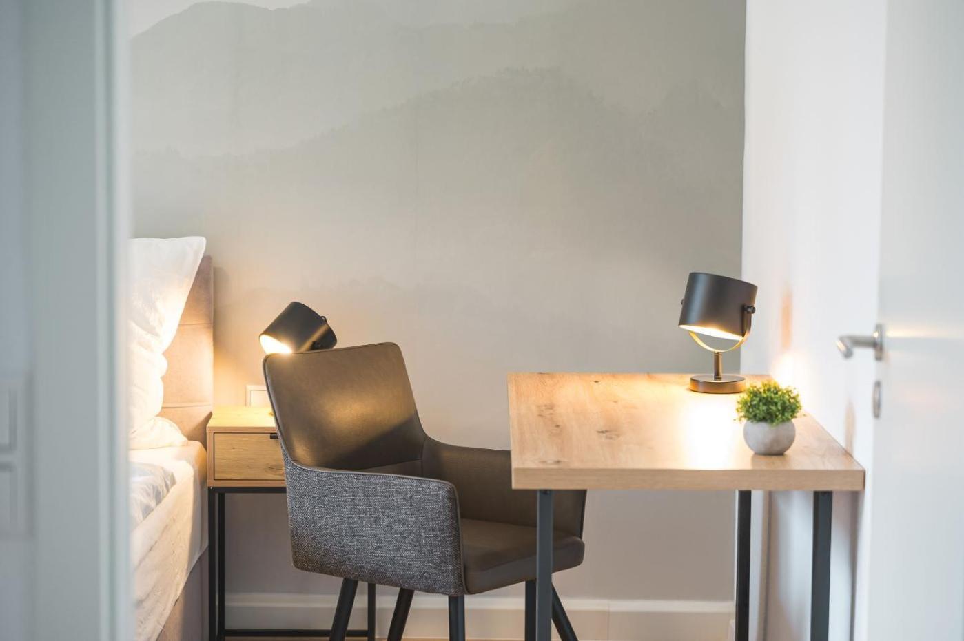 Westside Flat - 5Min To Downtown Apartment Ludwigsburg Luaran gambar